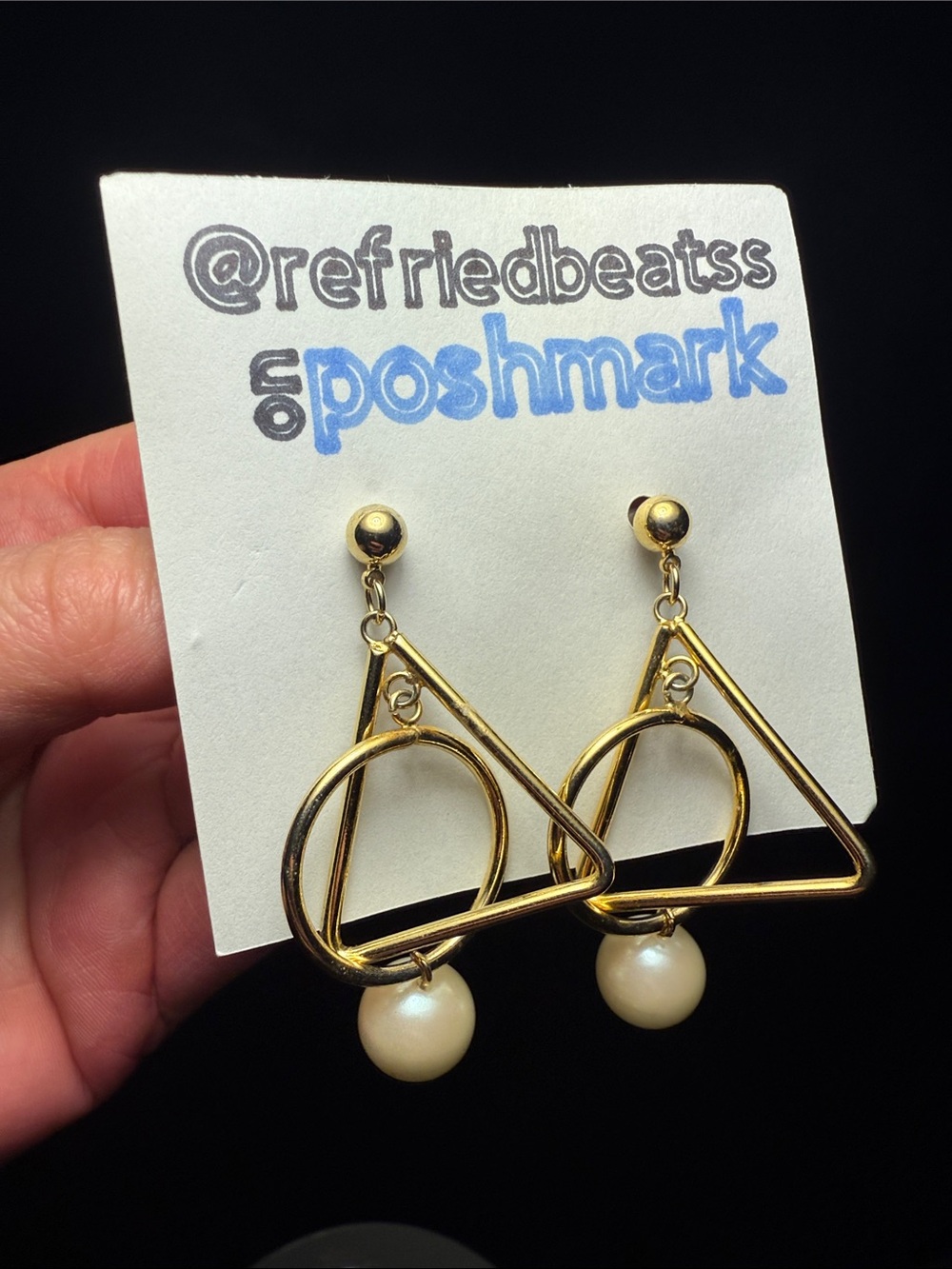 Art & Accessories - Earrings